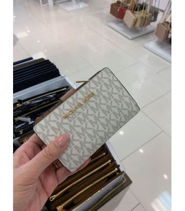 Dompet Panjang Michael Kors - SKU MD10136