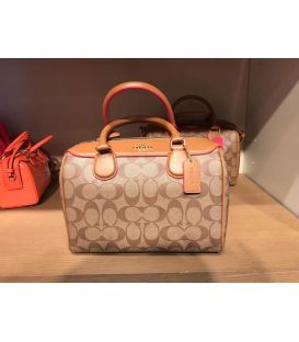 Top Handle Coach - SKU CT10779