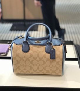 Top Handle Coach - SKU CT10861