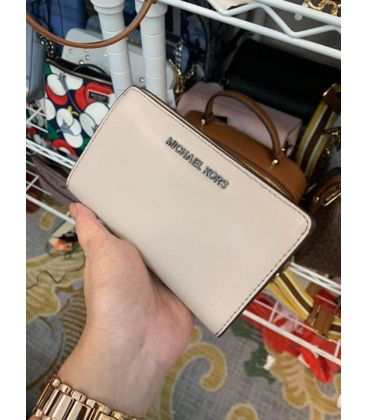 Dompet Panjang Michael Kors - SKU MD10246