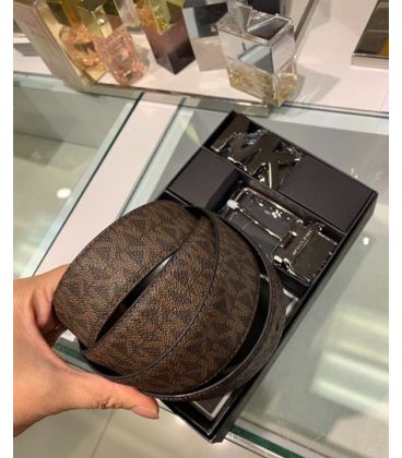 Dompet Panjang Michael Kors - SKU MD10297