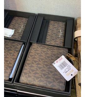 Dompet Lipat Michael Kors - SKU MD10335