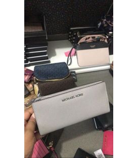 Dompet Lipat Michael Kors - SKU MD10375
