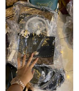 Top Handle Coach - SKU CT11448