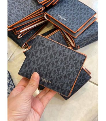 Dompet Lipat Michael Kors - SKU MD10411