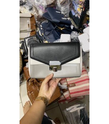 Tas Selempang Michael Kors - SKU MT10793